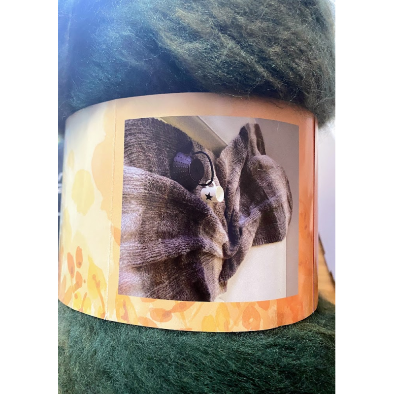 Katia Warmy Coloris 101- Pelote Géante Couverture 700m Katia Warmy Coloris 101- Pelote Géante Couverture 700m